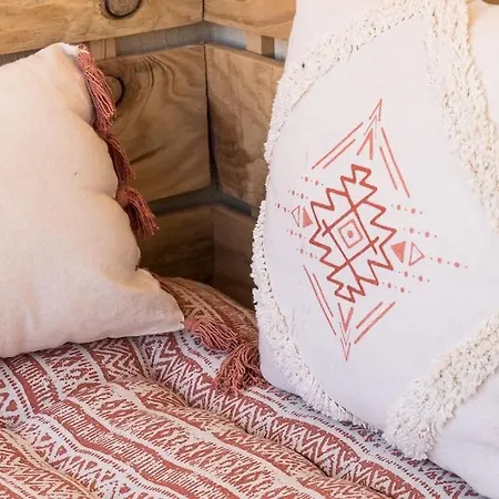 C'est L'amour A La *